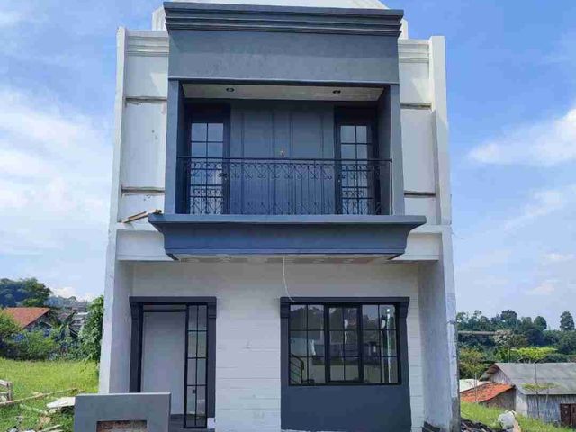 590jtaan 2lt Sebagus ini di Cimahi Utara