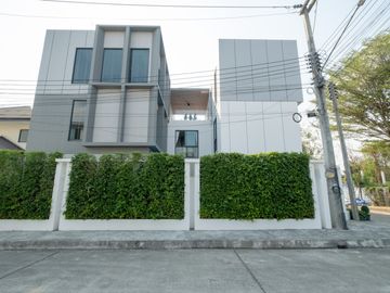 place photo 53