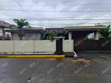 For Sale House on 800sqm Lot, Greenhills West, Gate 2
