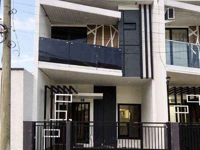 Jual Rumah Kutisari
