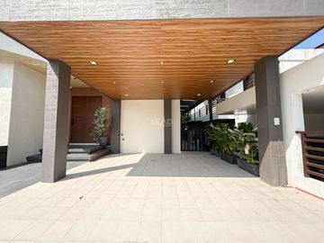place photo 54