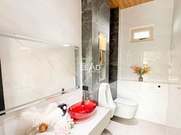 place photo 79