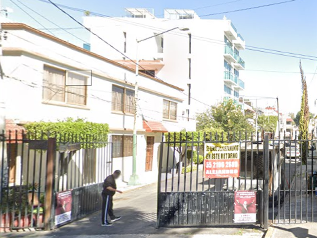 CASA EN REMATE EN JARDIN BALBUENA VENUSTIANO CARRANZA