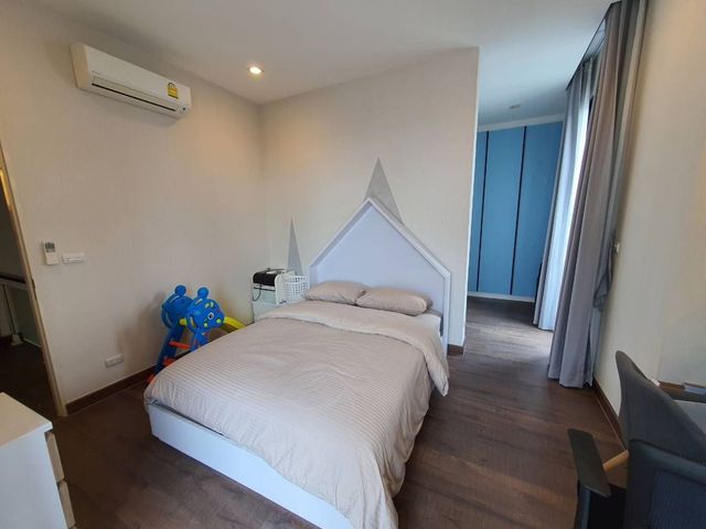 place photo 55