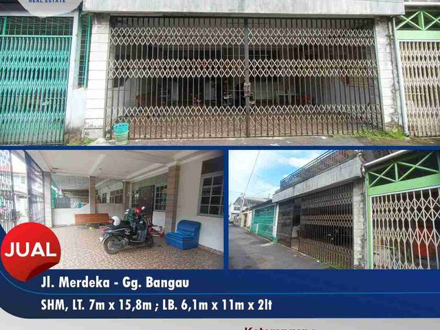 Rumah 2 Lantai Hadap Timur