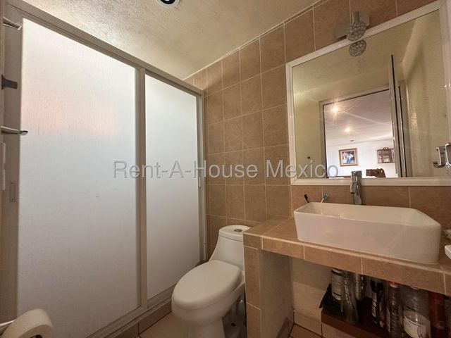 place photo 34