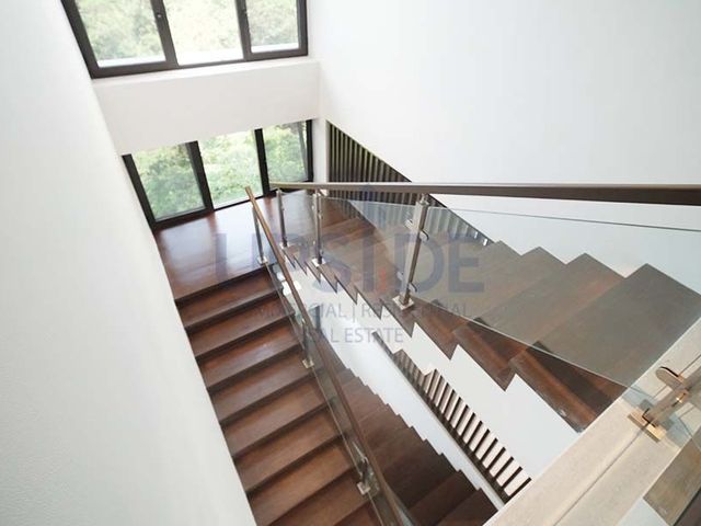 place photo 55