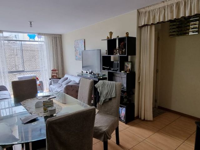 VENDO DEPARTAMENTO AMOBLADO EN BREÑA LIMA SUPER UBICADO