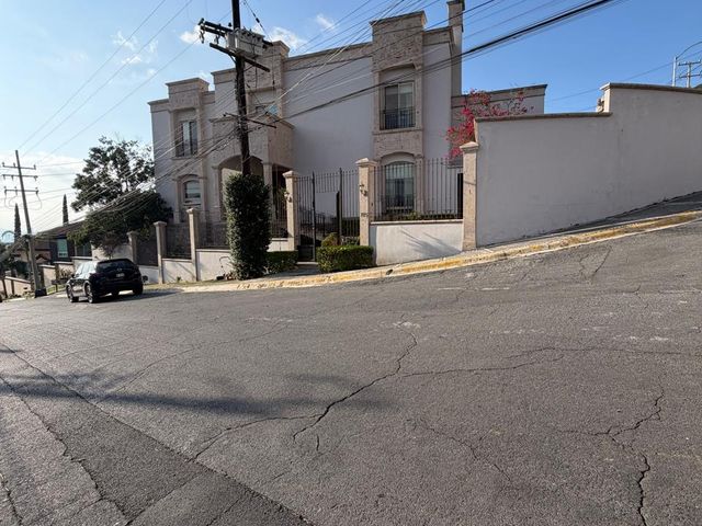 place photo 38