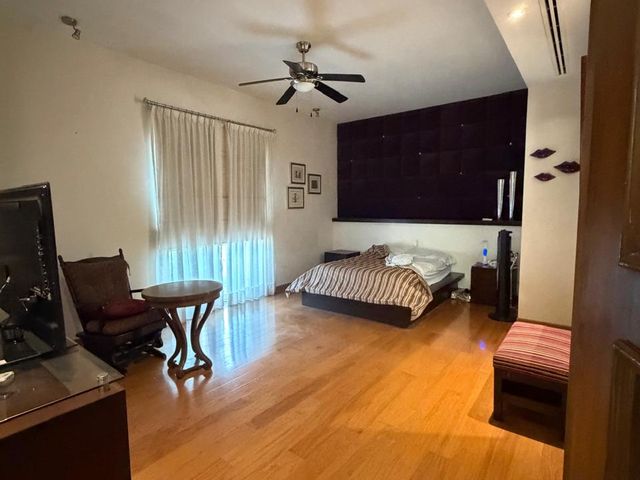 place photo 60