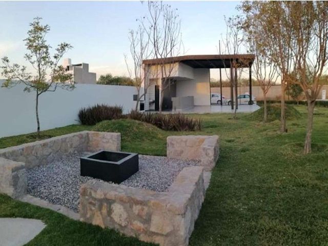 place photo 24