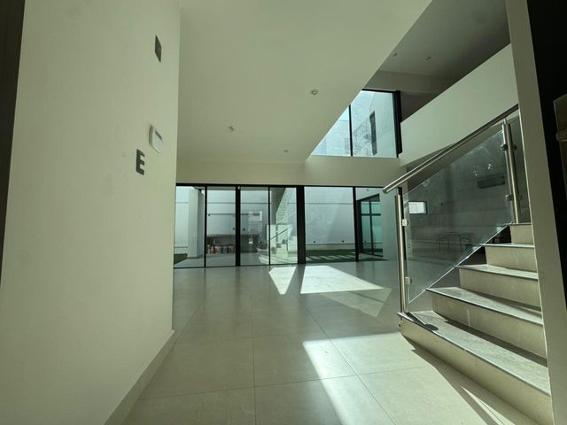 place photo 54