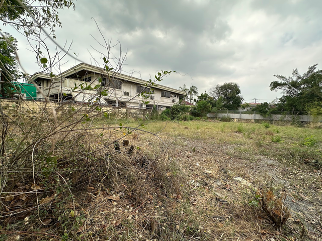 FOR SALE: Prime 939 sqm Residential Lot – Dasmariñas Village, Makati City