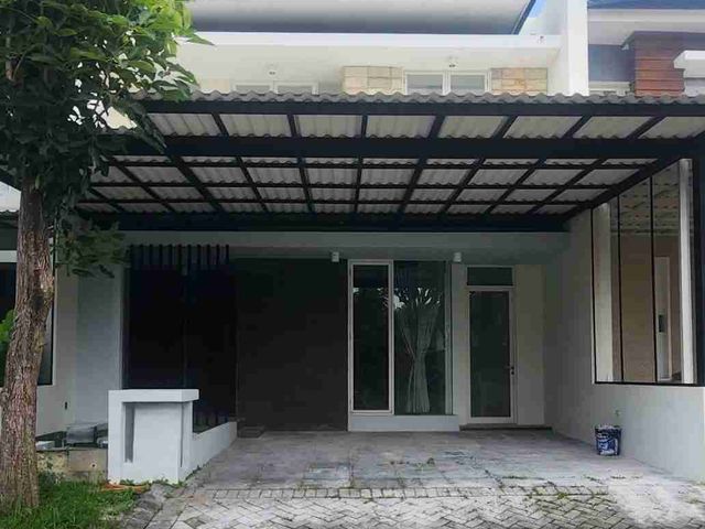 Rumah Minimalis 2 Lantai Royal Residence
