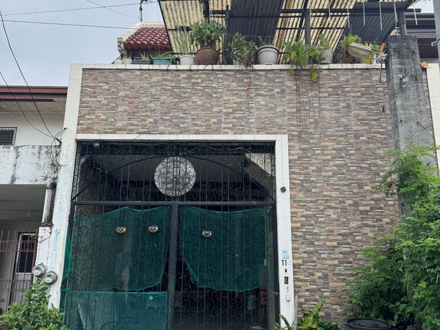House for Sale in Merville - For Renovation