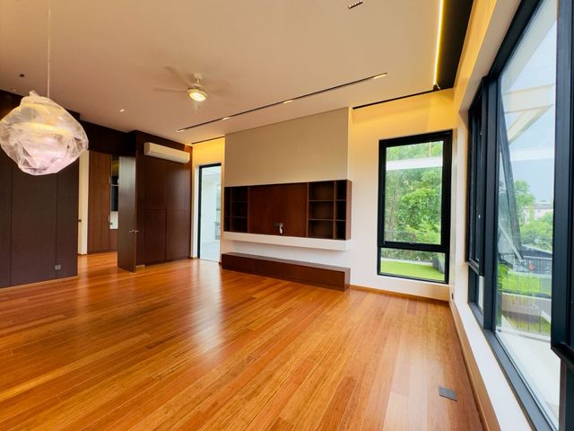 place photo 48