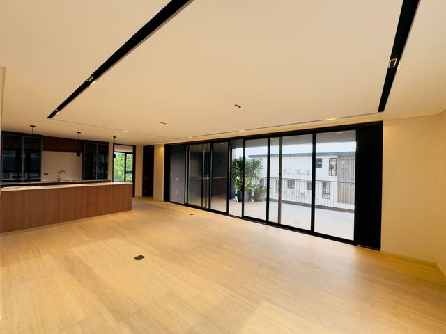 place photo 69