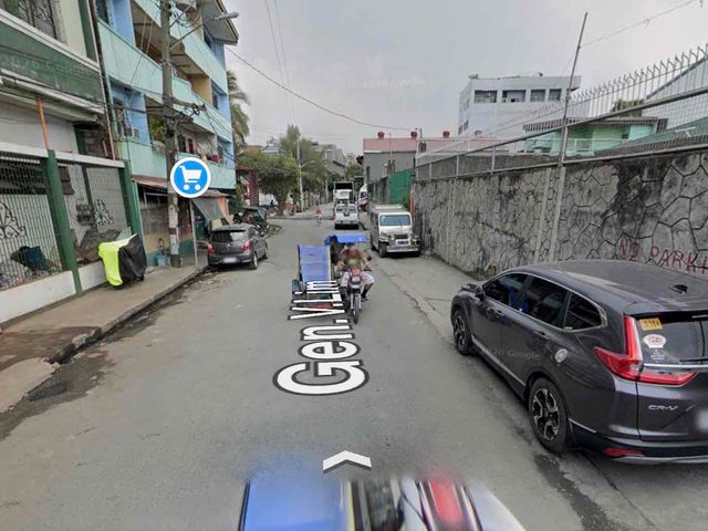 Old House For Sale in Tondo, Manila