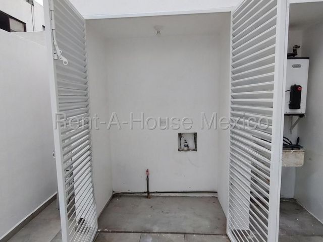 place photo 40