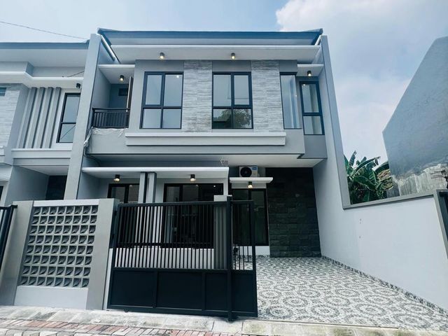 RUMAH BARU PAKAL DEKAT CITRALAND
