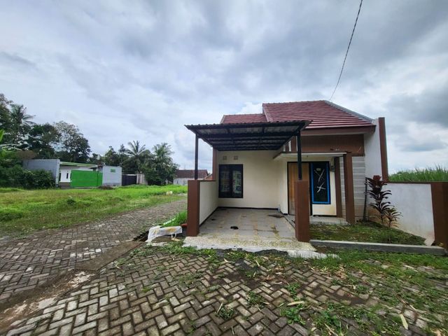 Jual Rumah Lokasi Strategis di Buring Dekat Fasilitas Kota dan GOR Ken Arok