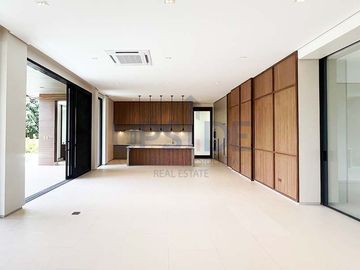 place photo 53
