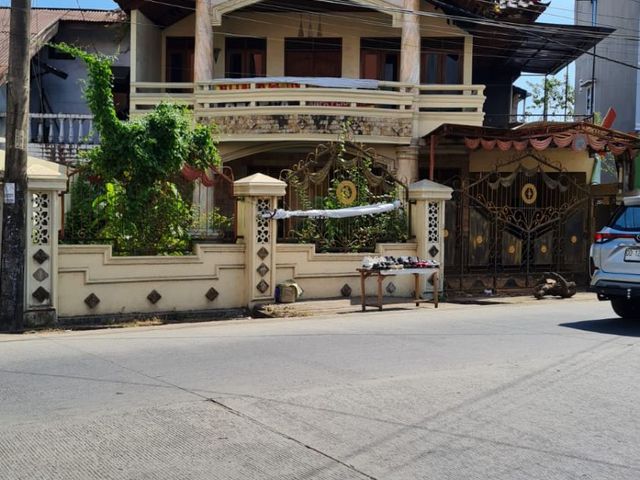 RUMAH JALAN BATUA RAYA