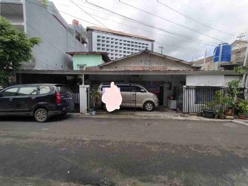 Jakarta Selatan - Air, Tangki air, Fully fenced