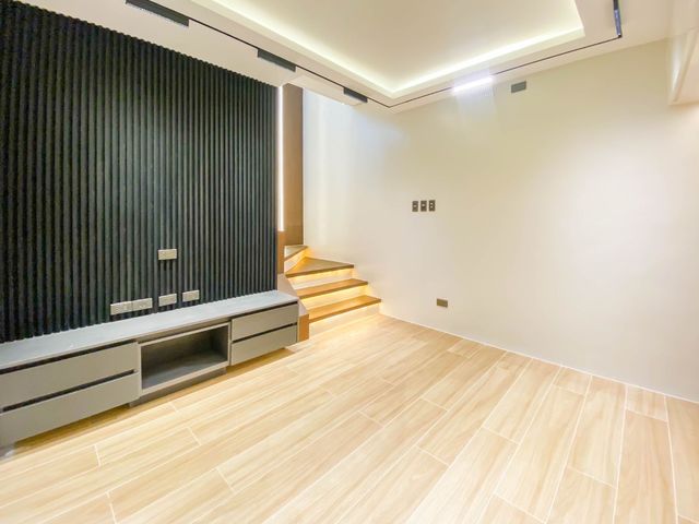 place photo 129