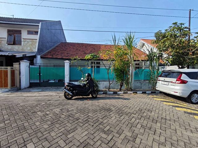 FOR SALE RUMAH HITUNG TANAH HARGA PER METER DI MEDOKAN SURABAYA KOTA SAFE 175