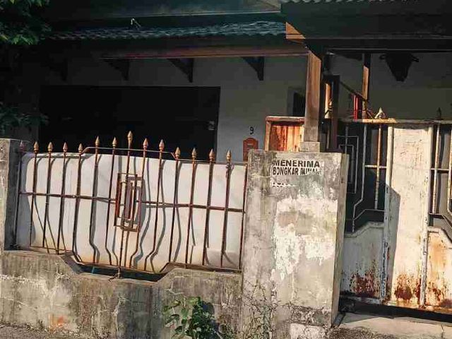 rumah tua  hit tanah di lokasi strategis di cempaka putih