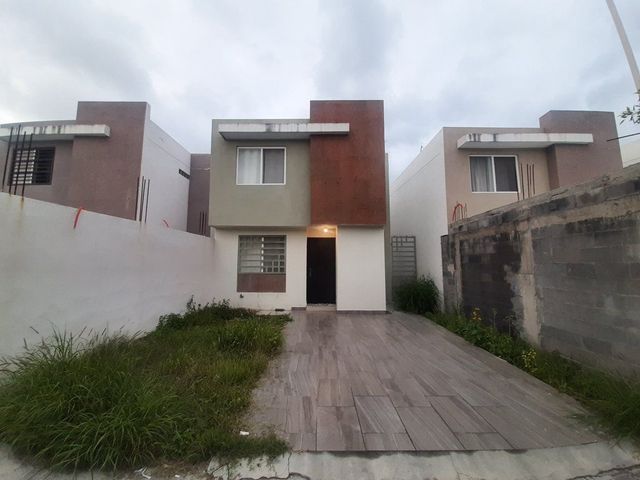 place photo 53