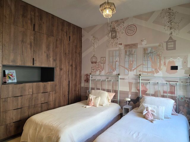 place photo 76