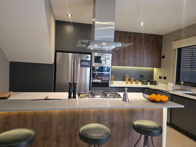 place photo 98