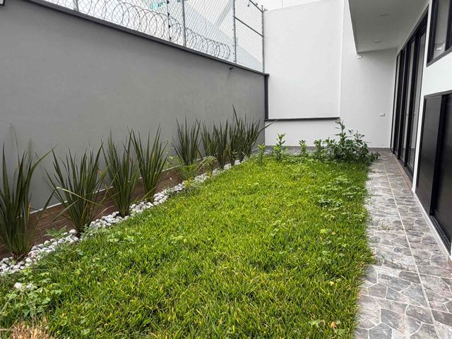 place photo 34
