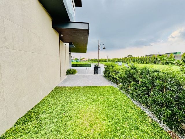 place photo 69
