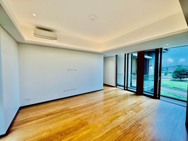 place photo 60