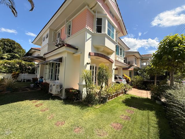 place photo 34