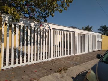 excelente propiedad en jardines del sol 960mts
