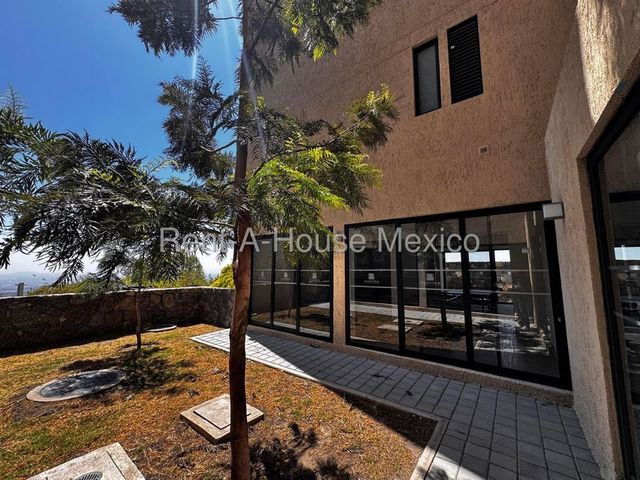 place photo 35