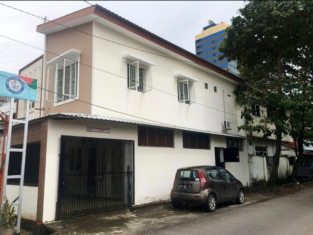 Dijual Rumah 2 Lantai di Pusat Kota di Losari Makassar