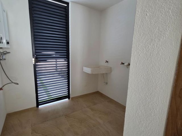 place photo 71