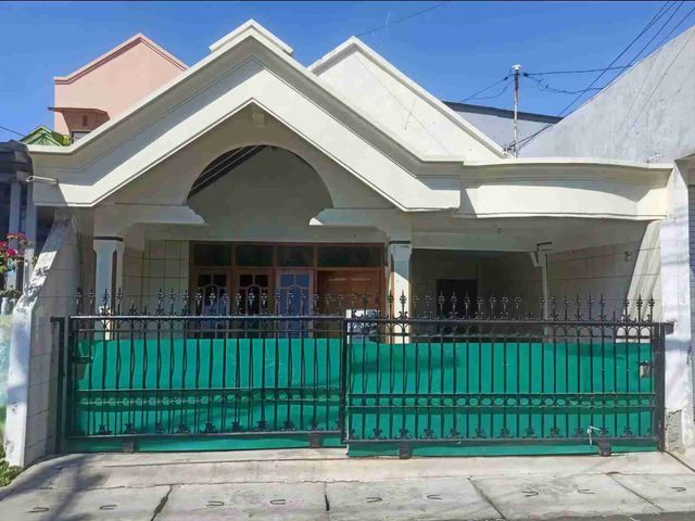 Dijual Rumah Lokasi Strategis Butuh Renovasi