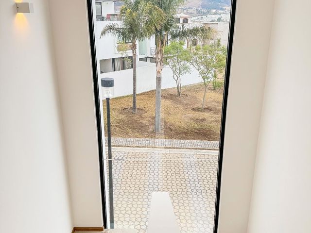 place photo 88