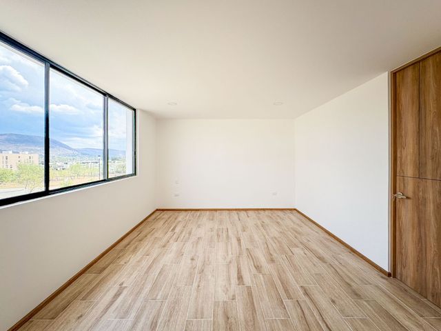 place photo 58