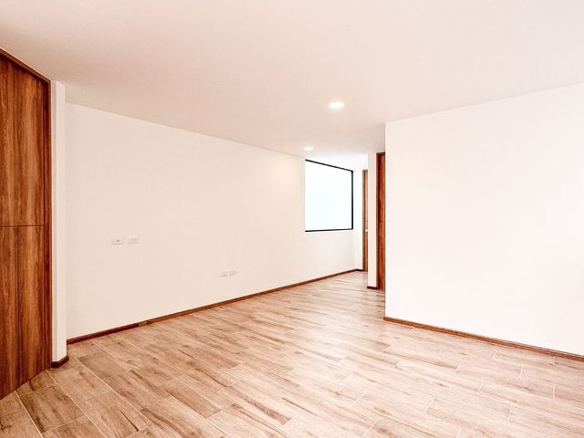 place photo 52