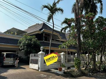 Hunian Premium Jakarta Selatan dengan Kolam Renang Pribadi (SPL 0404 MA)