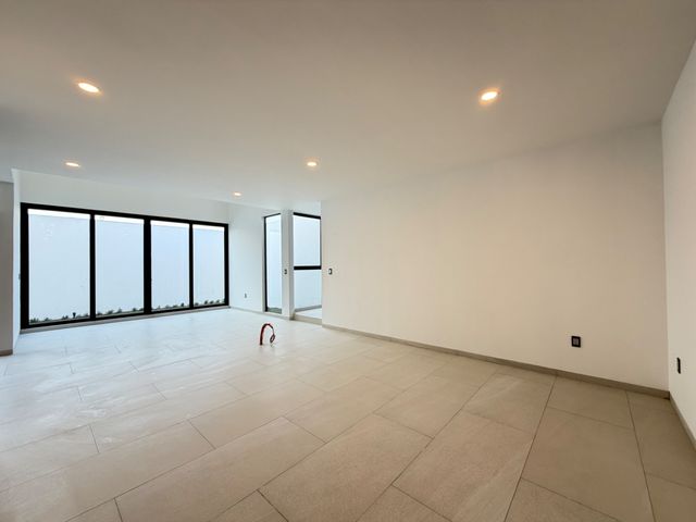 place photo 50