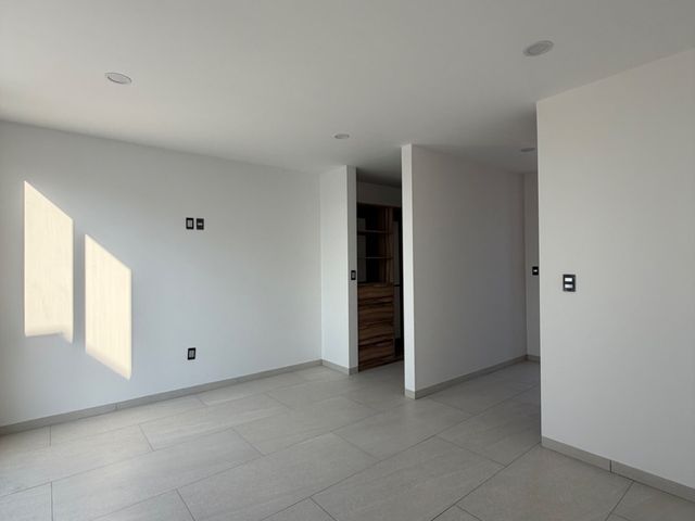 place photo 52
