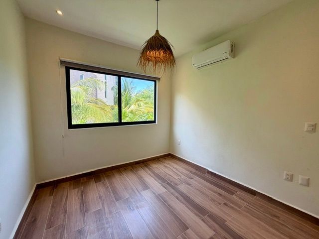 place photo 49